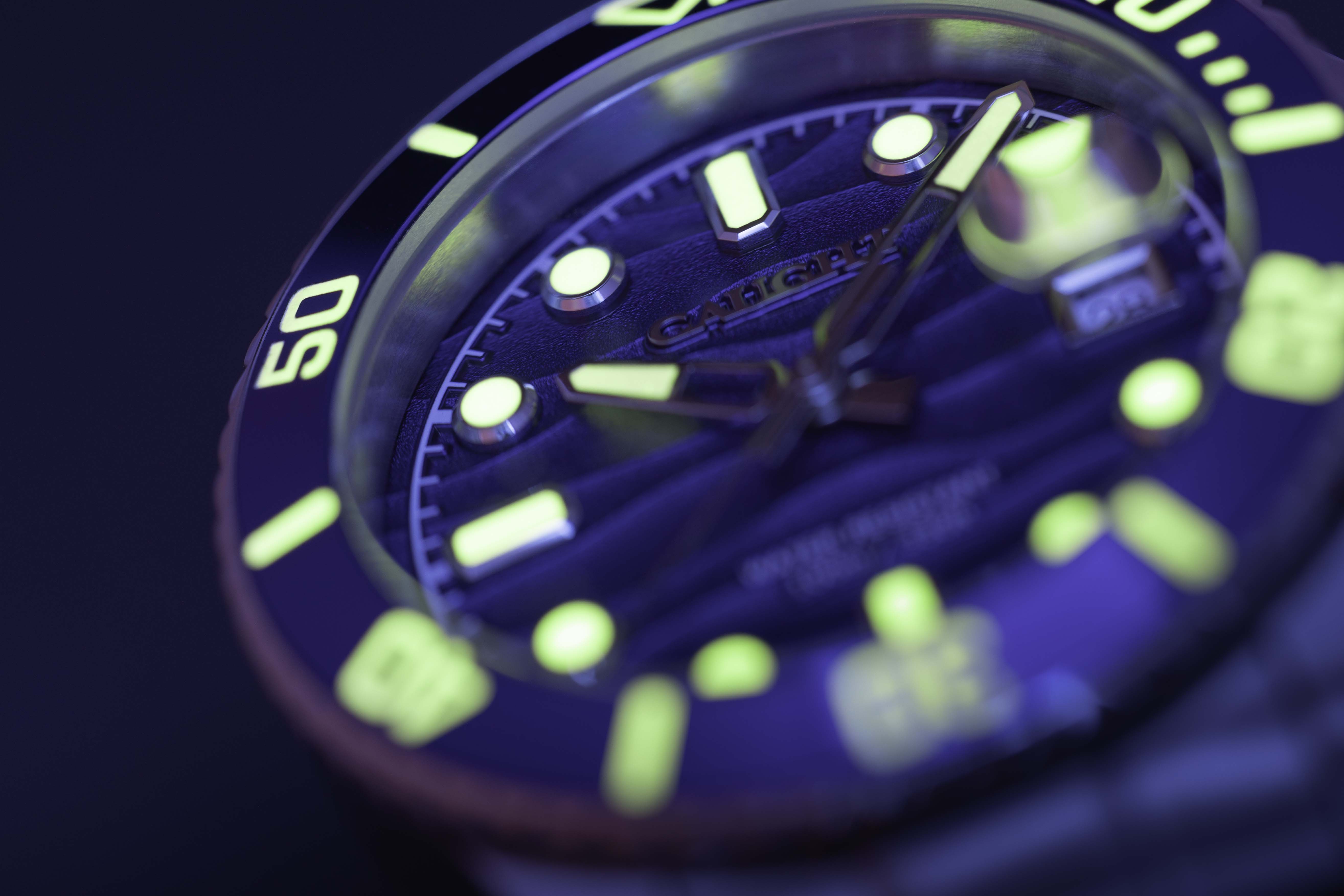 Sea Voyager watch super luminous hour markers in dark night