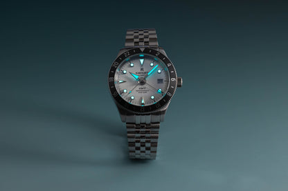 Nomad - Cool Grey