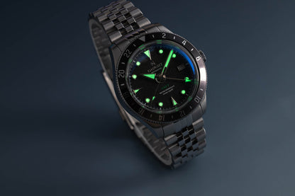Nomad - Black/Grey