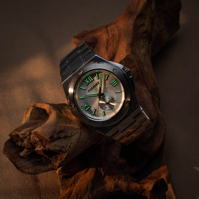 PILLARIX White Dial Roman Style Watch Designed For Everyday Wear With Refined Case Details And Timeless Aesthetic