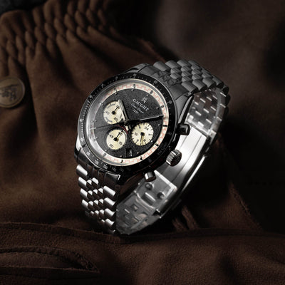 CAUGHT Grand Slammer Daytona “Homage” Watch – Black Dial Racing-Inspired Design, Steel Strap Luxury Wristwatch